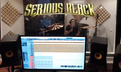 Serious Black – Studio Report: Das Feuer brennt wieder. Serious Black steigen aus der eigenen Asche heraus