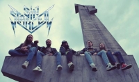 SIN STARLETT stellen neues Video «Solid Source Of Steel» vor